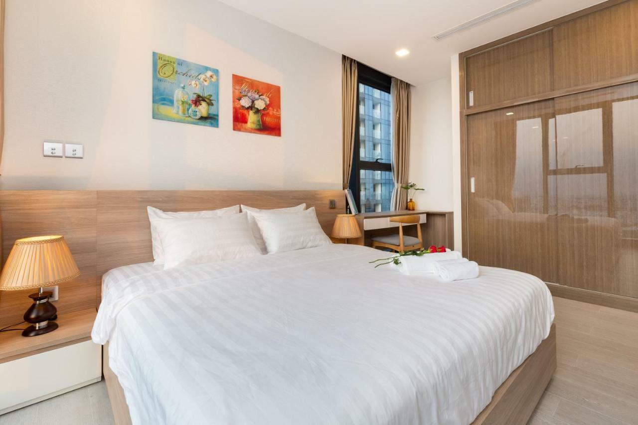 D-Home -5Star-3Bedrooms-Airport Pick-Up,Balcony180,D1, Hcmc Khách sạn hẻo lánh TP. Hồ Chí Minh