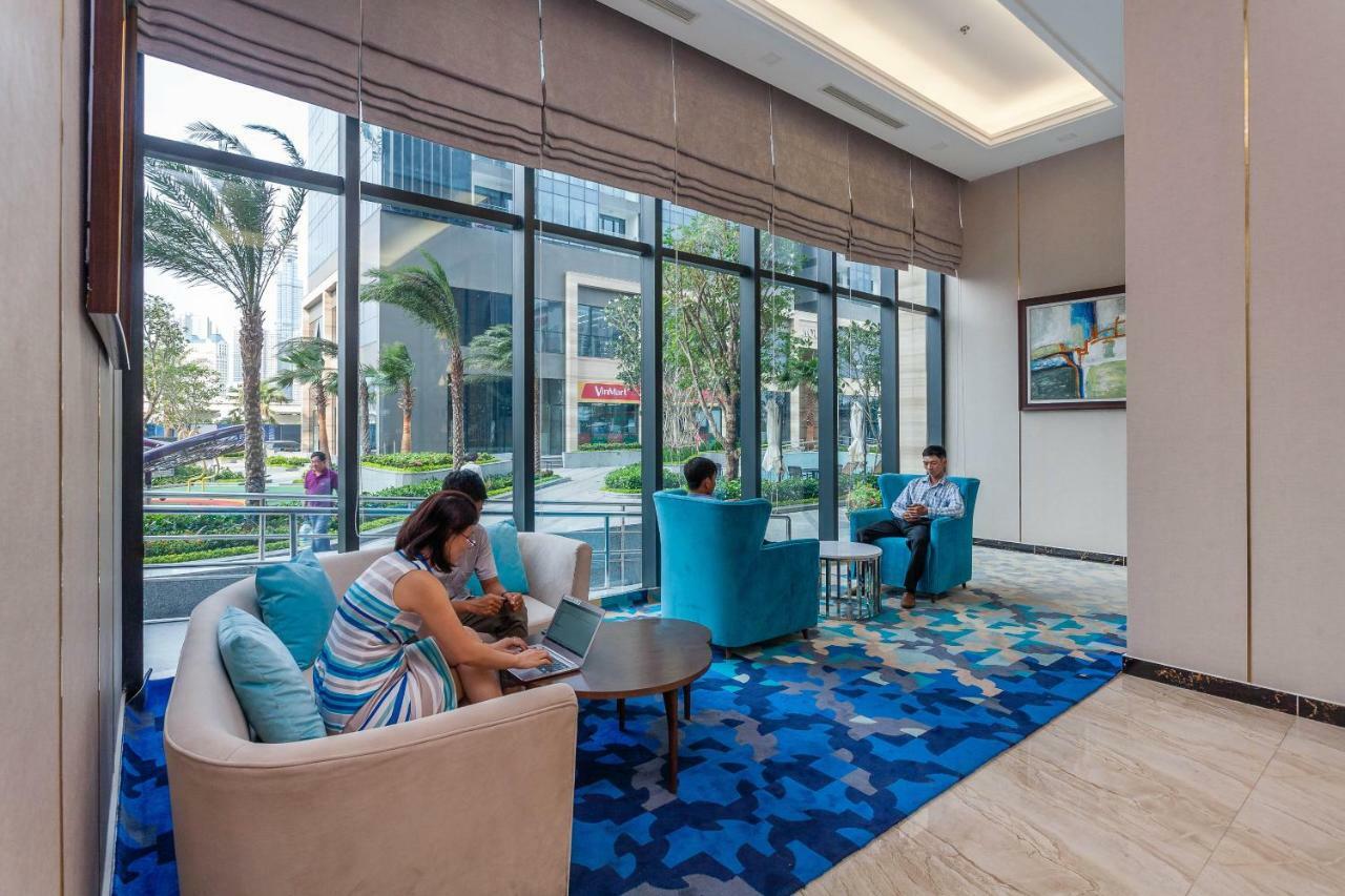 Khách sạn hẻo lánh D-Home -5Star-3Bedrooms-Airport Pick-Up,Balcony180,D1, Hcmc *