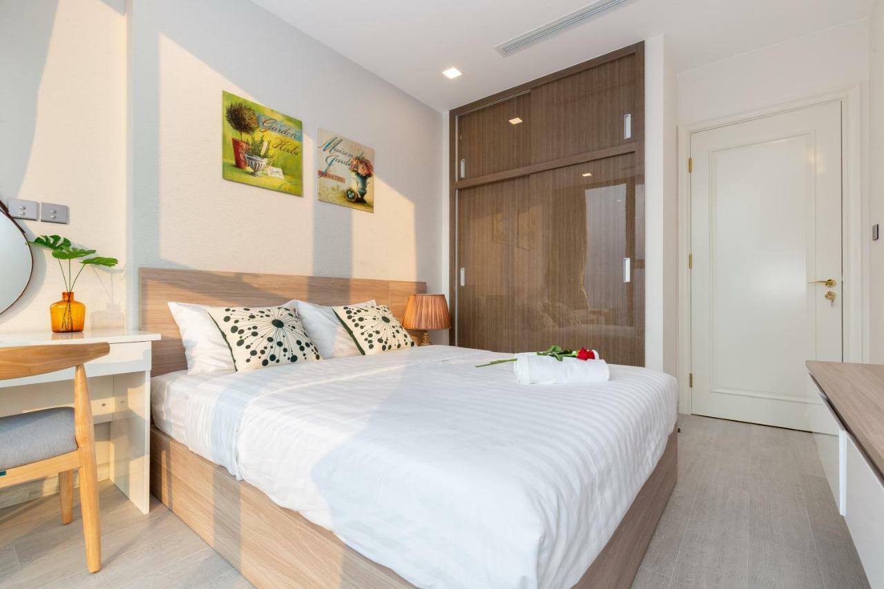 D-Home -5Star-3Bedrooms-Airport Pick-Up,Balcony180,D1, Hcmc